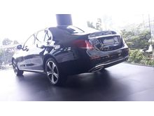 2018 Mercedes-Benz E200 2.0 Avantgarde Sedan - Discount Besar