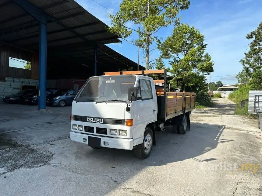 1986 Isuzu NKR575 Lorry