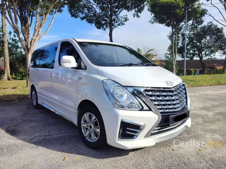 2017 Hyundai Grand Starex Royale MPV