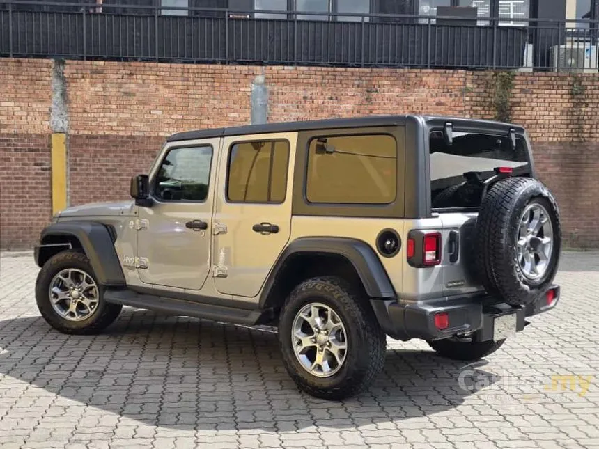 2020 Jeep Wrangler Unlimited Sahara SUV