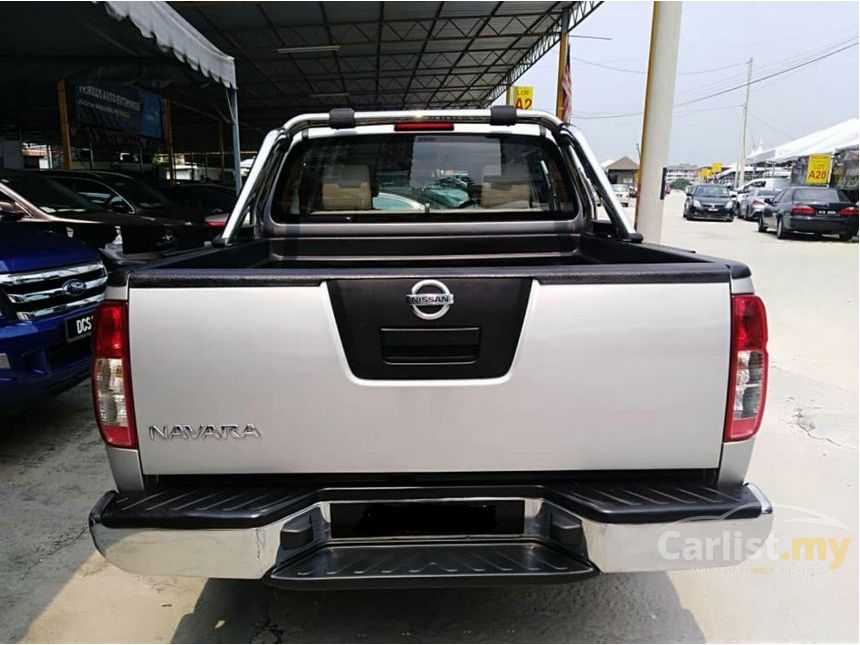 Nissan Navara 2010 SE 2.5 in Kuala Lumpur Manual Pickup Truck Silver ...