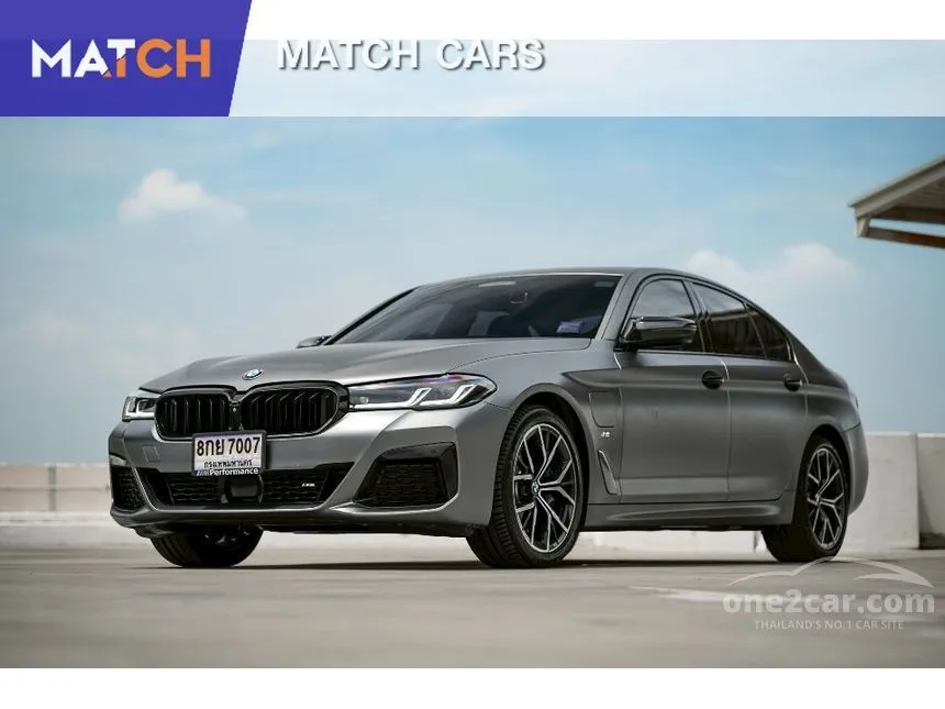 2021 BMW 530e M Sport Sedan
