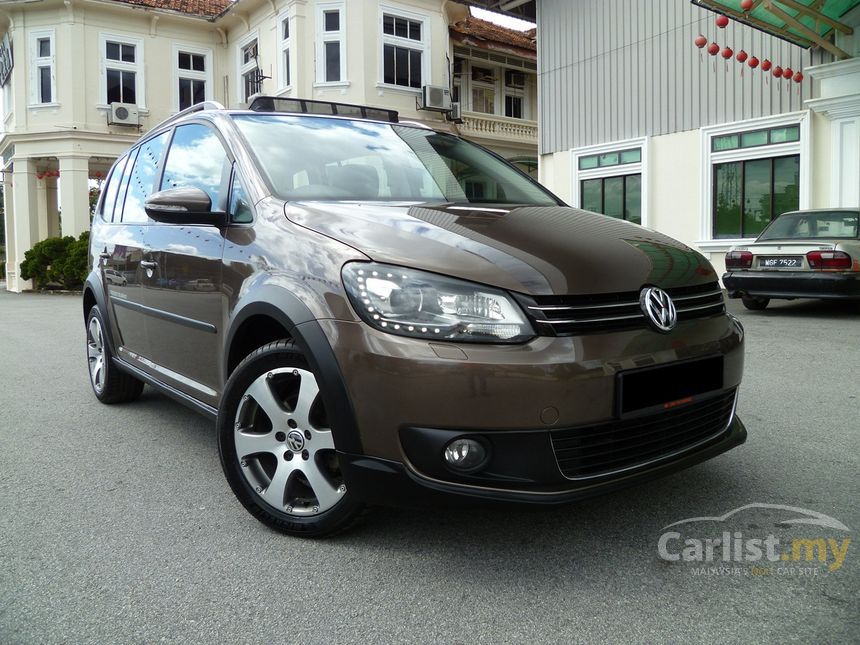 2012 volkswagen cross touran mpv