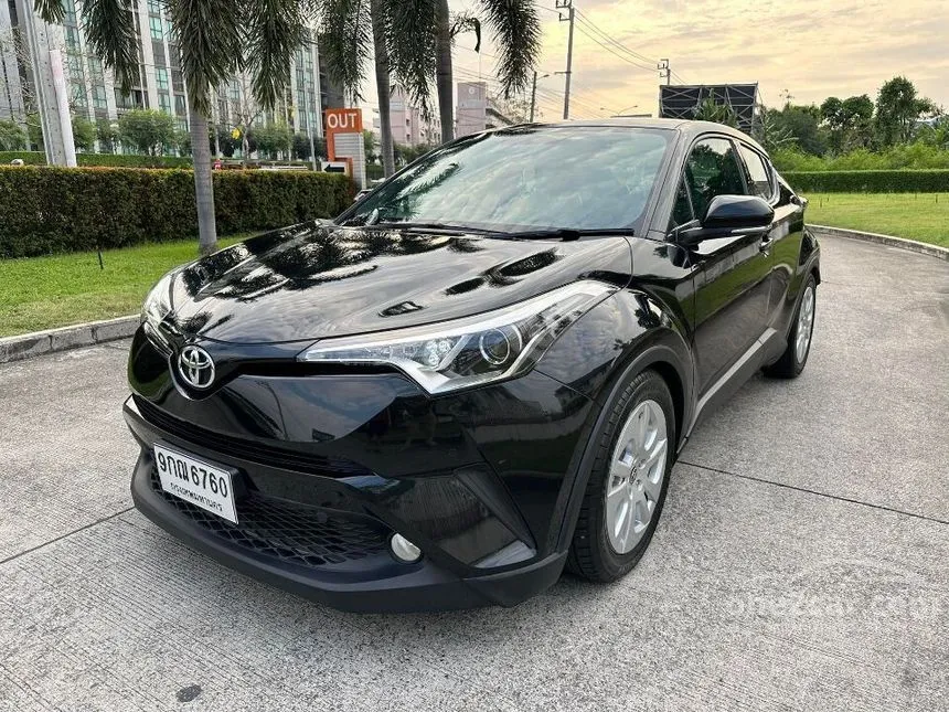 2019 Toyota C-HR Mid SUV