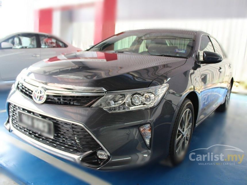 Toyota Camry 2017 Hybrid Premium 2.5 in Selangor Automatic Sedan Grey