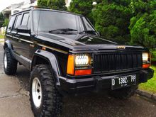 1995 Jeep Cherokee 4.0 SUV Limited Country, Sangat Mulus Sekali