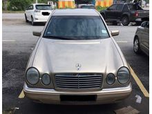 1999 Mercedes-Benz E240 2.4 Elegance Sedan (A)