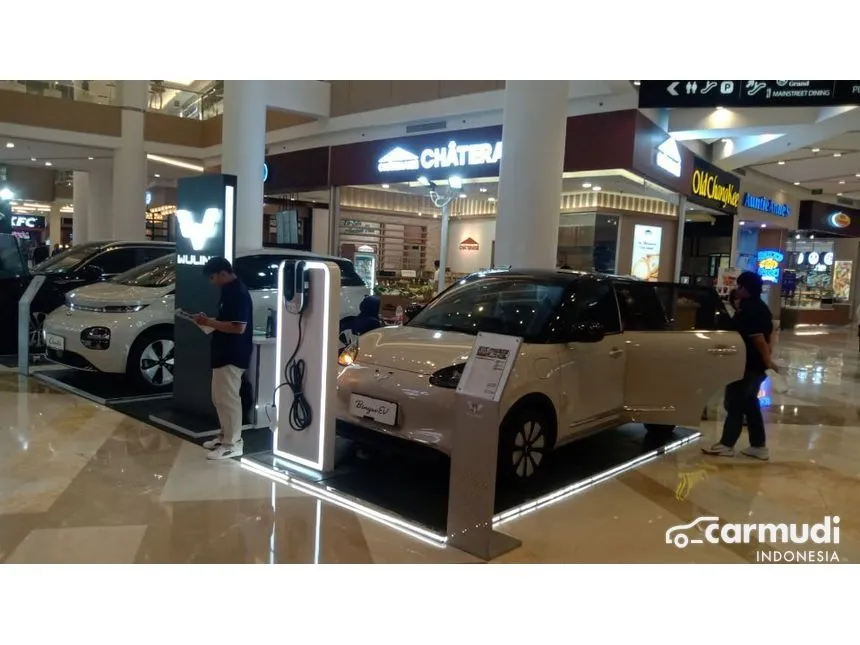 2024 Wuling Cloud EV EV Hatchback