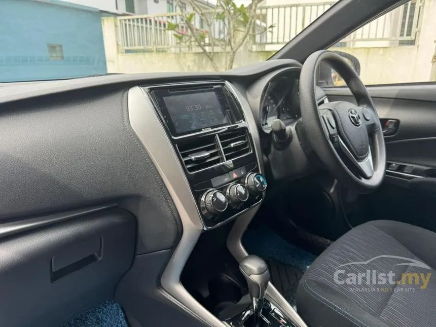 2020 Toyota Yaris E Hatchback