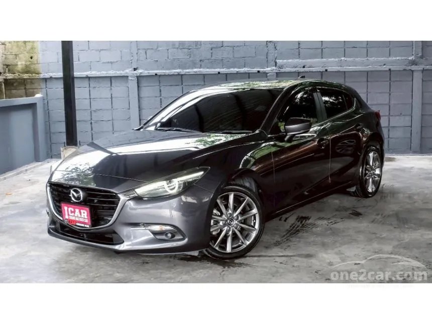 2017 Mazda 3 S Sports Hatchback
