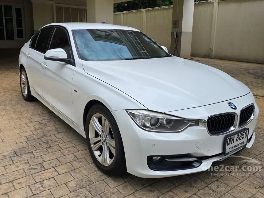 2013 BMW 320i Sport Sedan