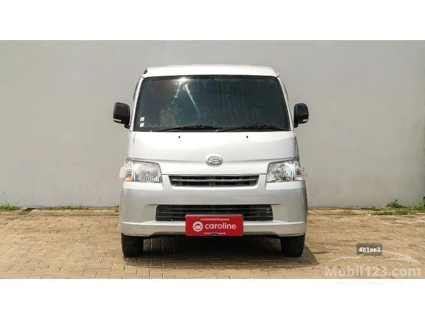 2019 Daihatsu Gran Max Mini Bus D Van