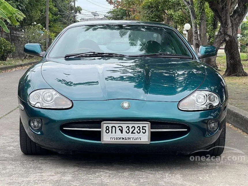 2002 Jaguar XK8 Coupe