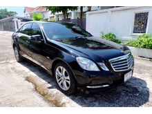 2012 Mercedes-Benz E200 1.8 W212 (ปี 10-16) NGT Sedan