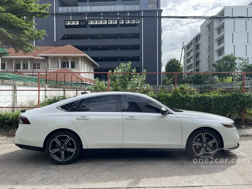 2025 Honda ACCORD e:HEV RS Sedan