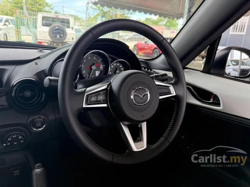 2023 Mazda Roadster 990S Convertible