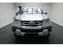 2016 Toyota Fortuner 2.4 VRZ SUV / 64K MILEAGE ONLY / LIKE NEW CONDITION