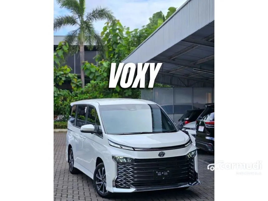 Jual Mobil Toyota Voxy 2023 2.0 di DKI Jakarta Automatic Van Wagon Putih Rp 595.000.000