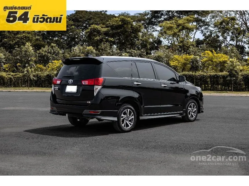 2021 Toyota INNOVA Crysta Wagon
