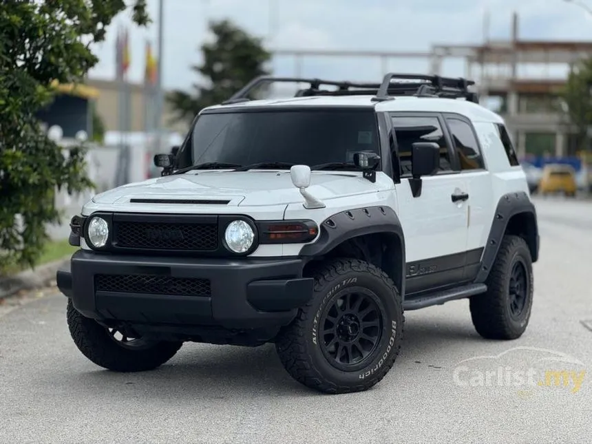 2013 Toyota FJ Cruiser SUV