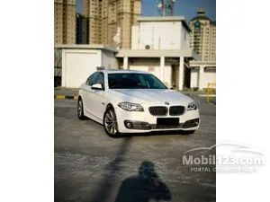 2016 BMW 520i 2.0 Luxury Sedan