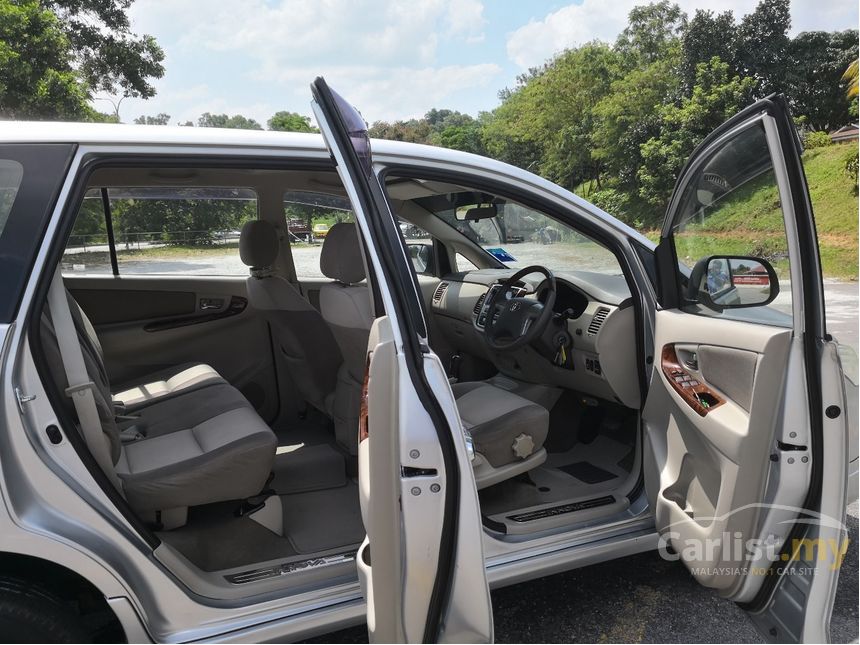 2012 toyota innova g mpv