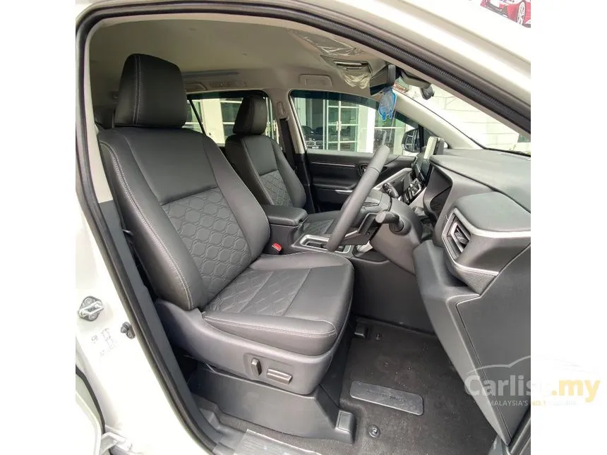 2025 Toyota Innova Zenix V MPV