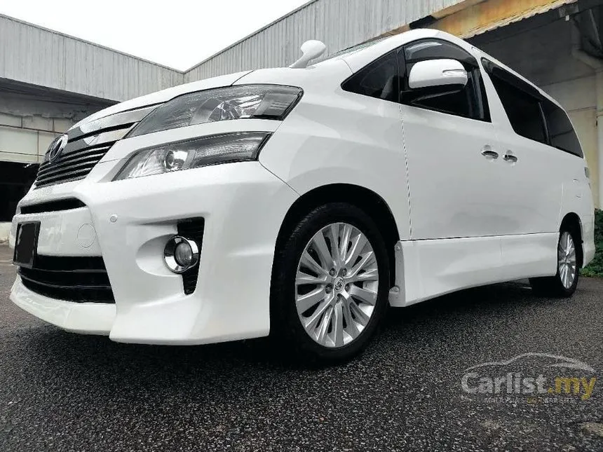 2013 Toyota Vellfire Z MPV