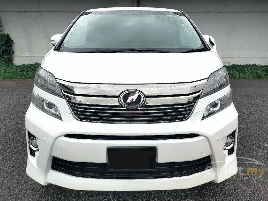 2013 Toyota Vellfire Z MPV