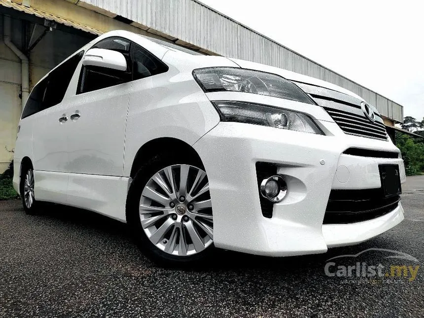 2013 Toyota Vellfire Z MPV