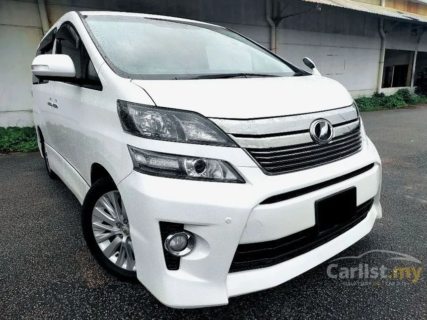 2013 Toyota Vellfire Z MPV
