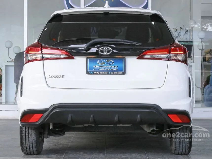 2024 Toyota YARIS Sport Hatchback