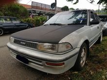 1990 Toyota Corolla 1.6 SE Sedan