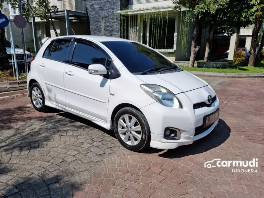 2012 Toyota Yaris S Hatchback