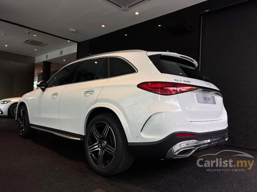 2025 Mercedes-Benz GLC200 4MATIC SUV