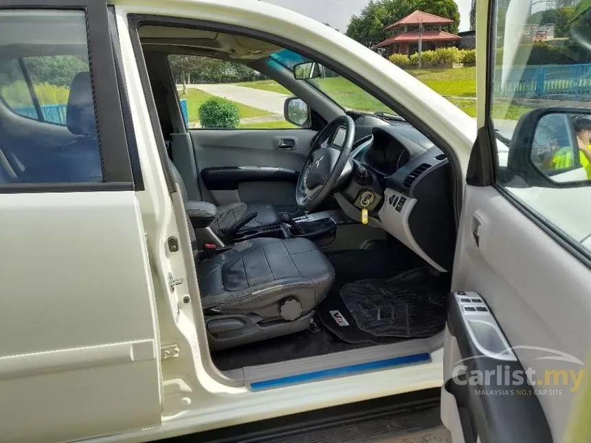 2014 Mitsubishi Triton Dual Cab 4X4 Pickup
