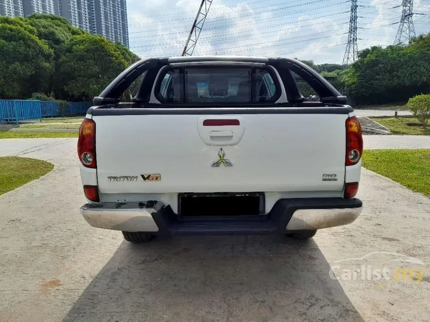 2014 Mitsubishi Triton Dual Cab 4X4 Pickup