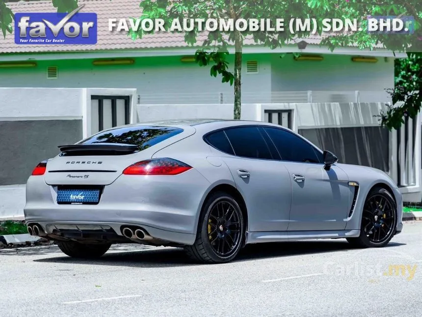 2010 Porsche Panamera 4S Hatchback