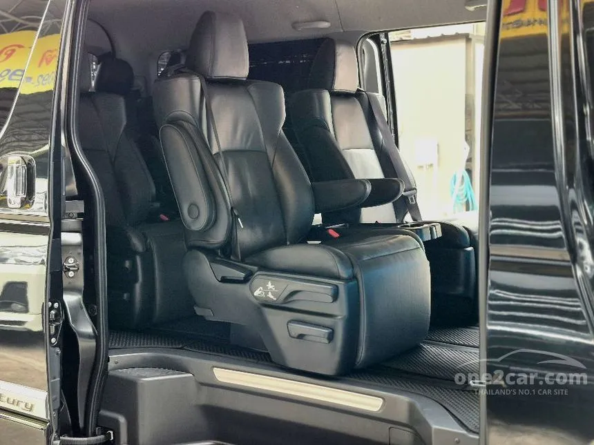 2019 Toyota VENTURY V Van