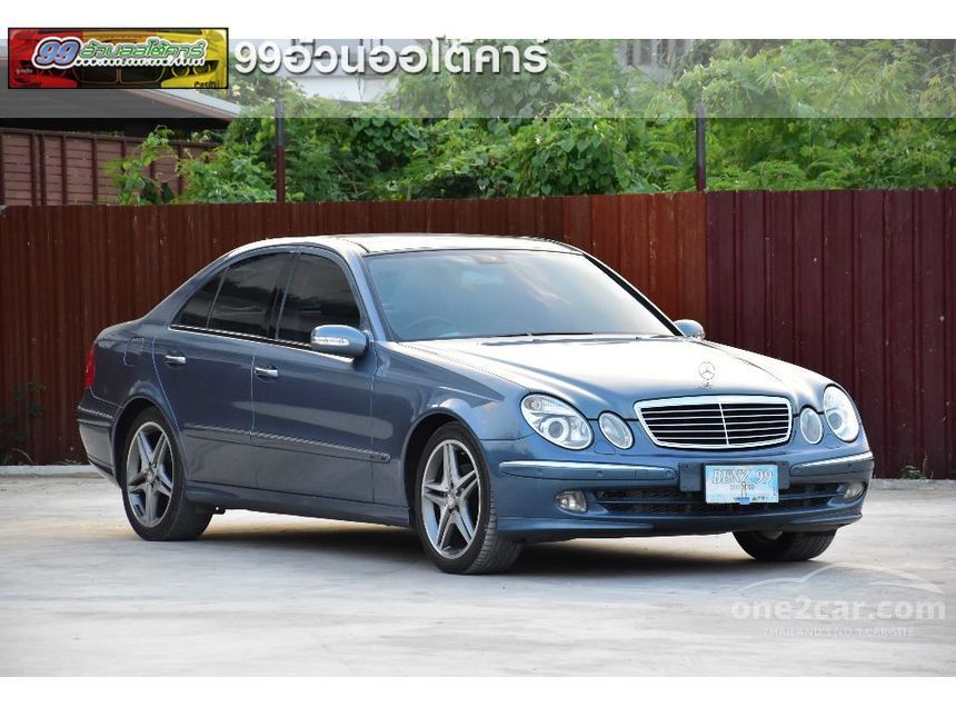 2005 Mercedes-Benz E200 Kompressor Avantgarde Sedan