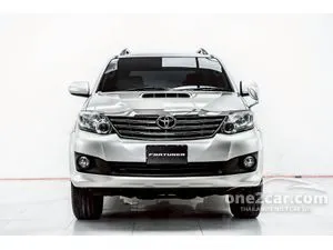 2014 Toyota FORTUNER 2.5 V SUV