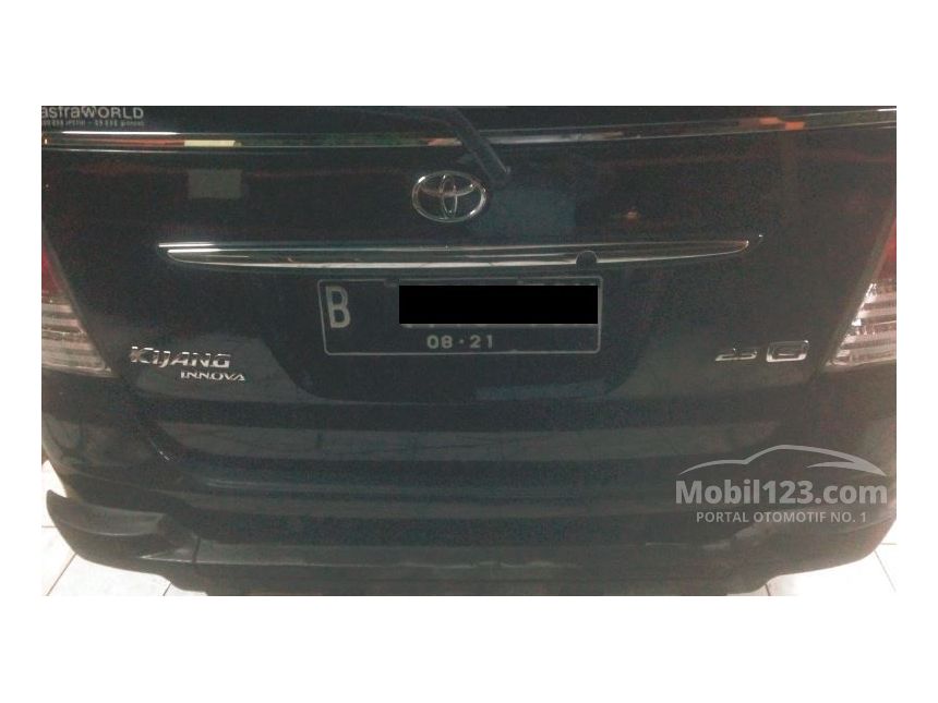 2011 Toyota Kijang Innova G MPV