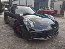 2017 Porsche 911 Carrera 4GTS Full Spec With Sunroof,PDLS,Sport Exhaust,Sport Chrono,PASM,PCM,GT Steering Wheel,Sport Seat,Black Exterior 14k Mileage