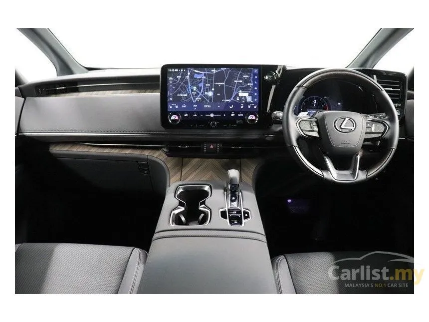 2024 Lexus LM 500h Version L 6 Seater MPV