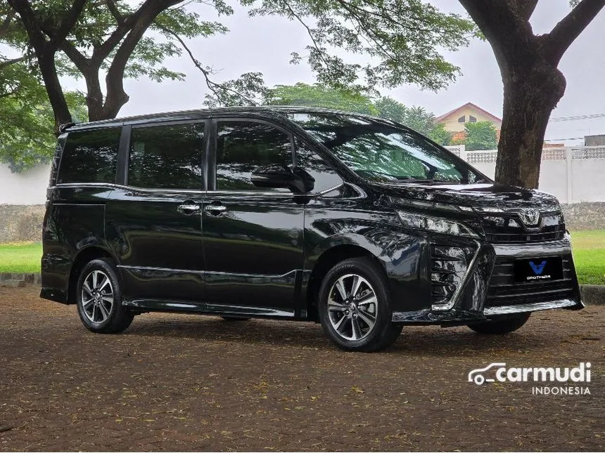 2019 Toyota Voxy Wagon