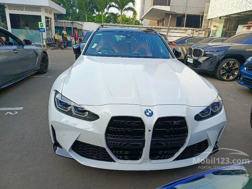 Jual Mobil BMW M3 2024 Touring Competition M xDrive 3.0 di Riau Automatic Wagon Putih Rp 2.954.000.000