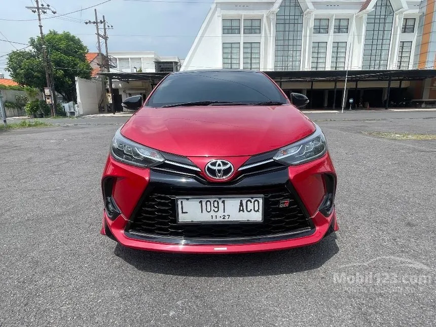 Jual Mobil Toyota Yaris 2022 GR Sport 7 AB 1.5 di Jawa Timur Automatic Hatchback Marun Rp 229.000.000
