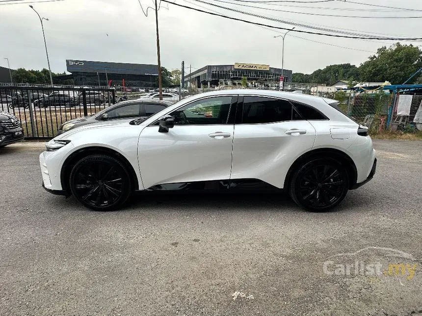 2024 Toyota Crown Sport Z PHEV SUV
