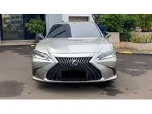 2023 Lexus ES 300h 2.5 Ultra Luxury Sedan Hybrid Facelift Like New Low Km