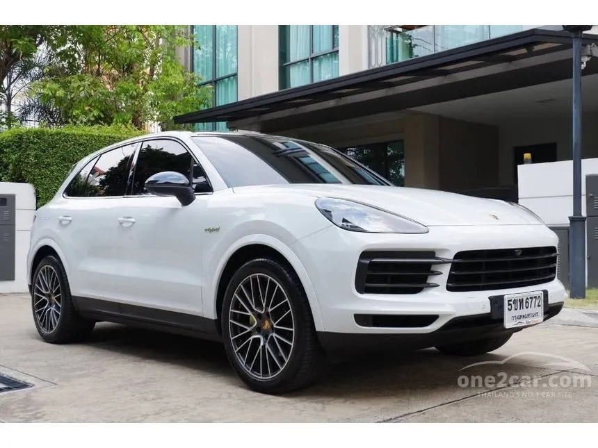 2018 Porsche CAYENNE E-Hybrid SUV